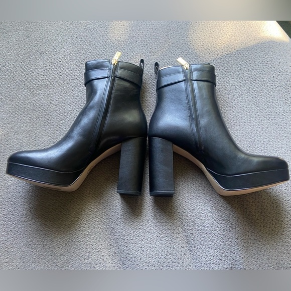 Michael Kors Women's Black Leather Parker Platform Bootie Boots 4" Heel 10M New! - Picture 3 of 10